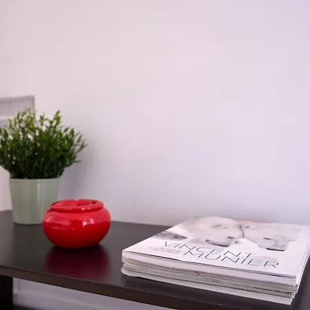 Apartment Bright 1br Parisian Retreat Italy Square | By Airnest